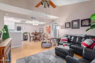 Photo #2: 6671376 Listing 