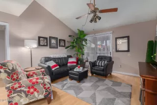 Photo #3: 6671376 Listing 