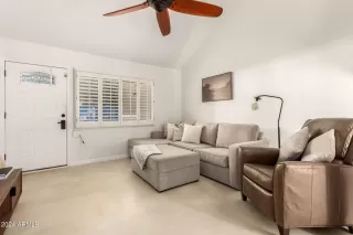 Photo #2: 6671398 Listing