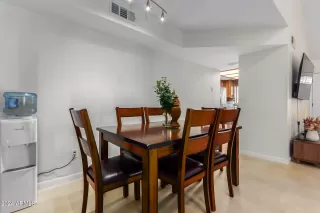 Photo #6: 6671398 Listing