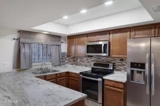 Photo #1: 6671448 Listing