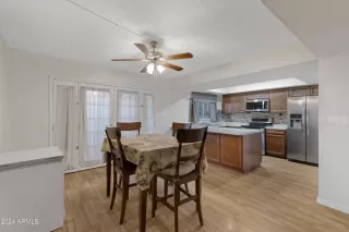 Photo #5: 6671448 Listing