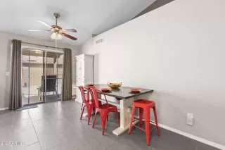 Photo #6: 6671621 Listing