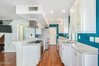 Photo #5: 6671652 Listing 