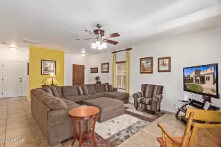 Photo #3: 6671688 Listing