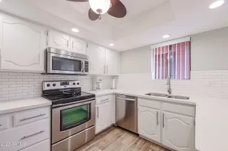 Photo #5: 6671697 Listing 