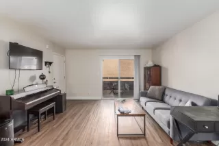 Photo #6: 6671844 Listing 