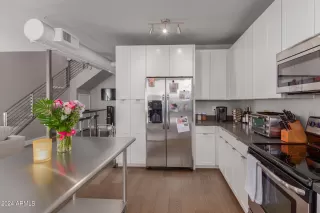 Photo #6: 6671892 Listing 