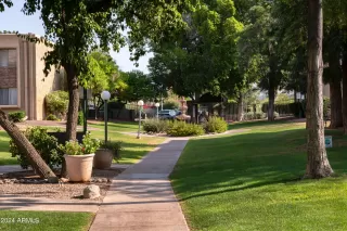 Photo #2: 6671947 Listing