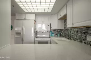 Photo #4: 6671955 Listing