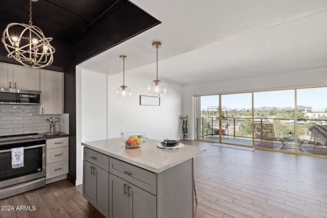 MLS: 6672110 Condo For Sale