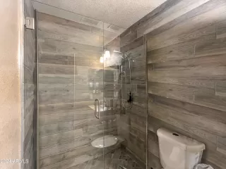 Photo #6: 6672124 Listing