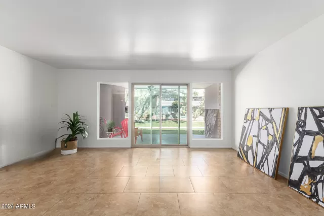 MLS: 6672267 Condo For Sale