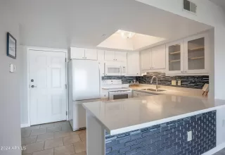 Photo #1: 6672298 Listing