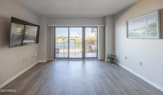 Photo #3: 6672298 Listing