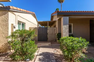 Photo #6: 6672369 Listing