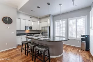 Photo #4: 6672662 Listing