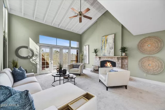 MLS: 6673033 Condo For Sale