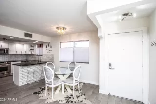 Photo #4: 6673073 Listing 