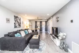 Photo #6: 6673073 Listing 