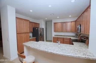 Photo #3: 6673092 Listing