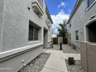 Photo #2: 6673107 Listing