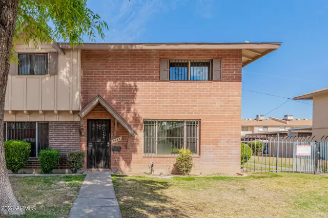 MLS: 6673171 Condo For Sale