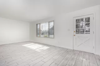 Photo #5: 6673171 Listing