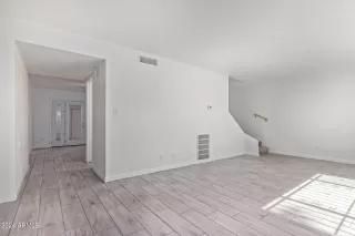 Photo #6: 6673171 Listing