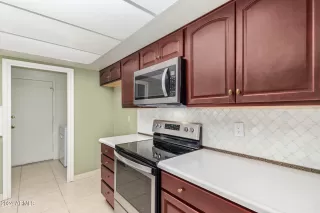 Photo #5: 6673240 Listing 