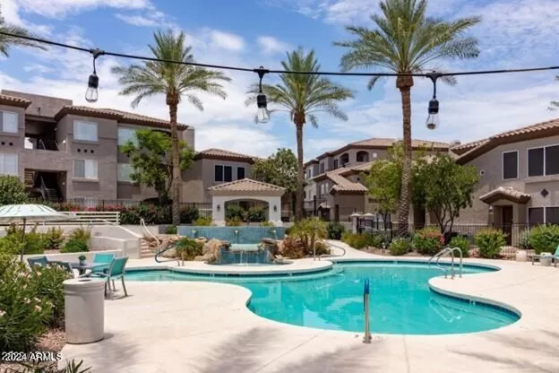 MLS: 6673442 Condo For Sale