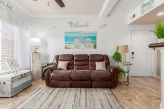 Photo #3: 6673442 Listing 