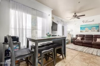 Photo #5: 6673442 Listing 