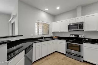 Photo #6: 6673449 Listing