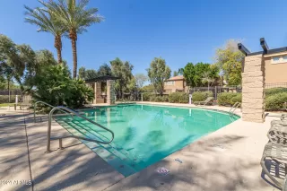 Photo #2: 6673627 Listing 