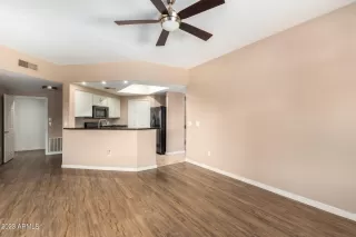 Photo #4: 6673724 Listing