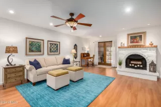 Photo #6: 6673820 Listing