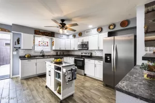 Photo #1: 6673933 Listing 