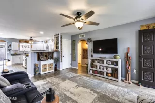 Photo #6: 6673933 Listing 