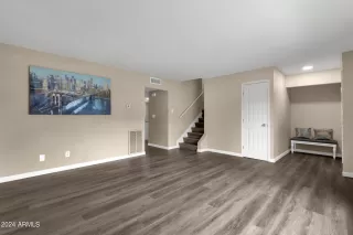 Photo #5: 6673945 Listing 