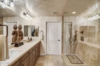 Photo #6: 6674001 Listing