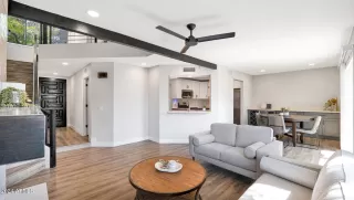 Photo #6: 6674011 Listing