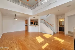 Photo #2: 6674033 Listing