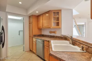 Photo #4: 6674033 Listing