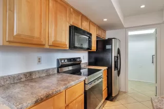 Photo #5: 6674033 Listing