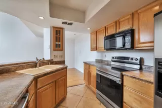 Photo #6: 6674033 Listing