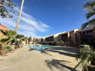 Photo #4: 6674068 Listing