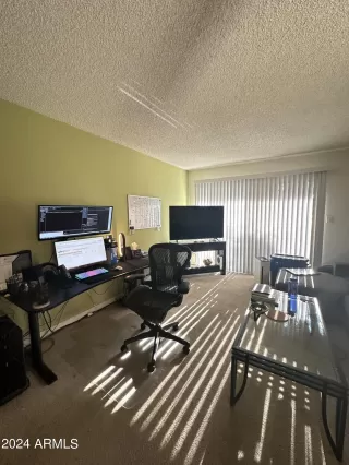 Photo #5: 6674068 Listing