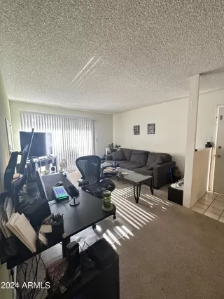 Photo #6: 6674068 Listing