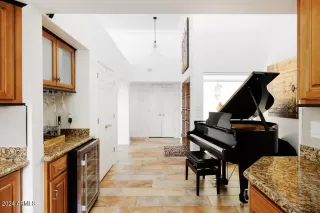 Photo #6: 6674089 Listing 